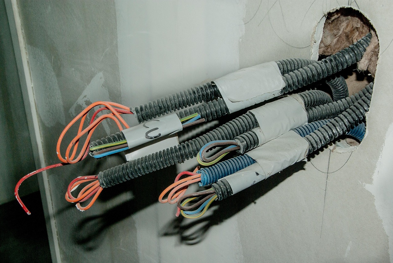Når strømmen svigter om natten: Akut elektriker Rødovre fra første opkald til sikkerhed